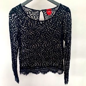 LIKE NEW DAYTRIP Women’s lace black top Size Small